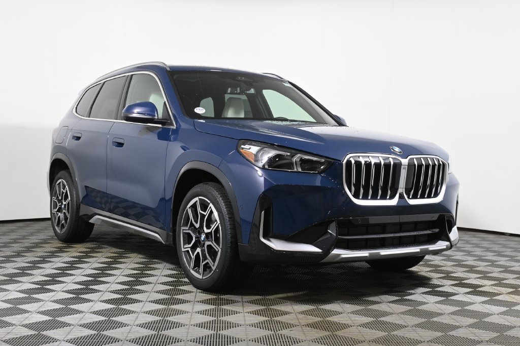 New 2026 BMW X1 xDrive28i w/ Technology Package AWD/4WD image 9