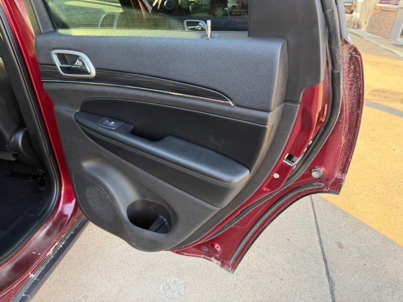 Used 2020 Jeep Grand Cherokee Limited image 23