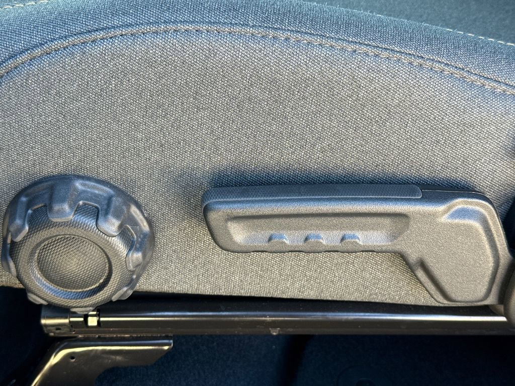 New 2025 Jeep Gladiator Sport image 23