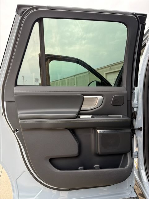 New 2027 Ford Expedition Max Platinum w/ Driver's Package AWD/4WD image 24