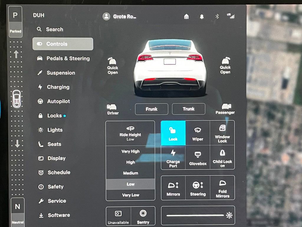 Used 2022 Tesla Model X Plaid image 34
