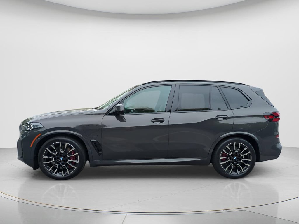 New 2026 BMW X5 xDrive50e w/ M Sport Package AWD/4WD image 8
