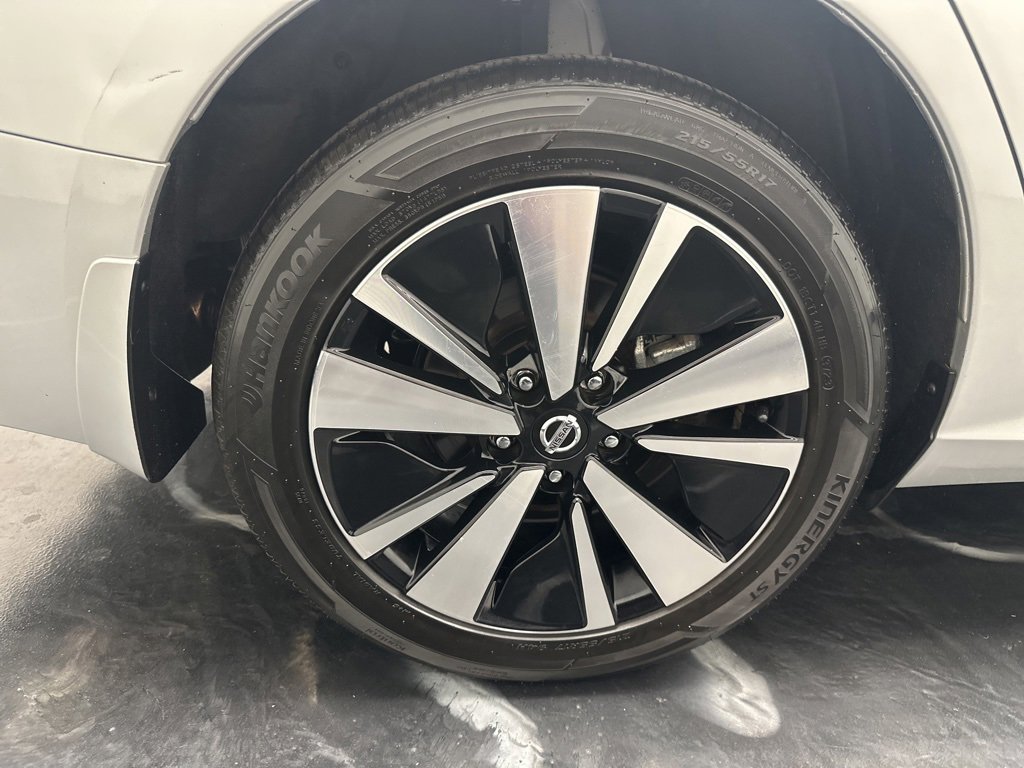 Used 2022 Nissan Altima 2.5 SV w/ SV Premium Package image 32