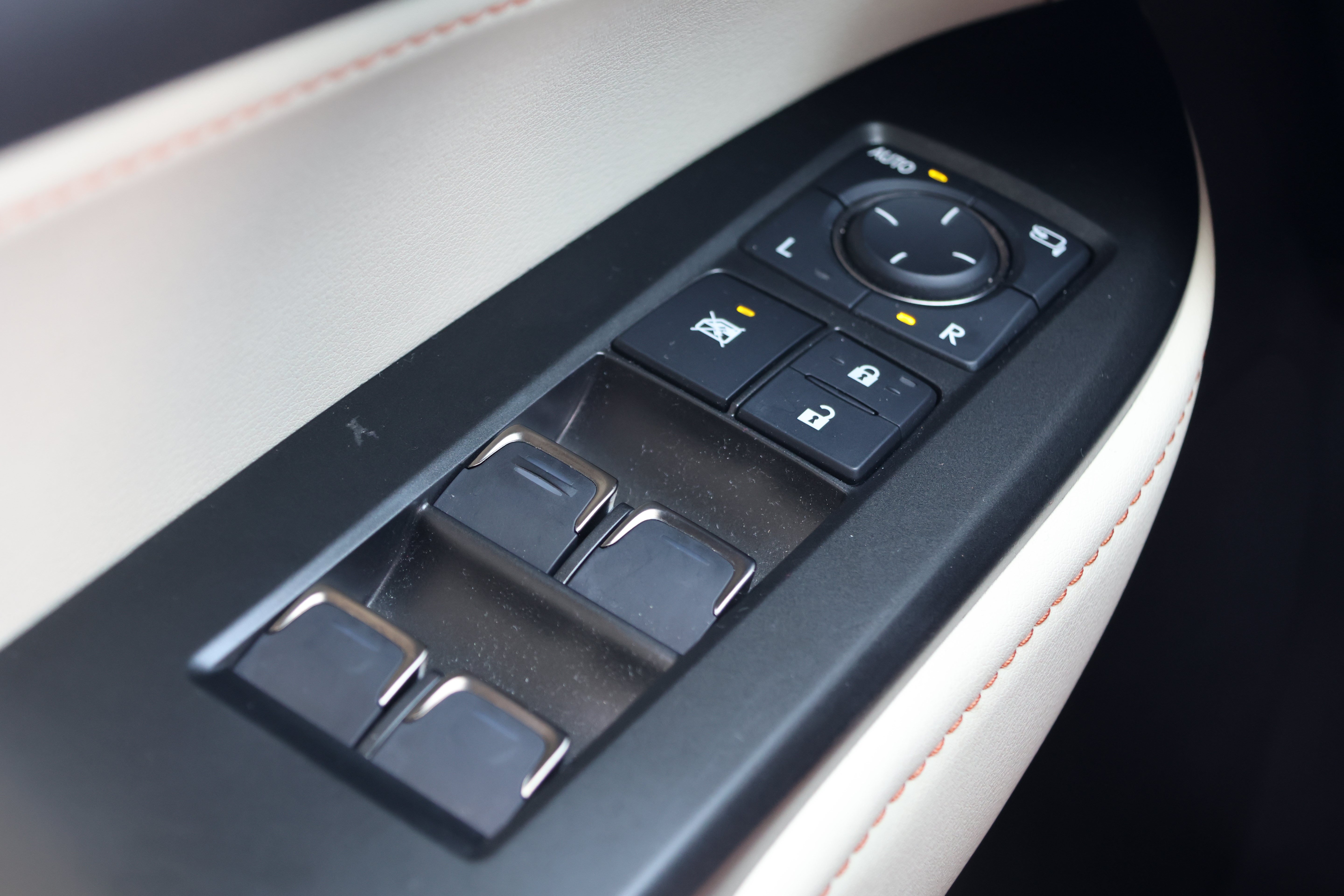 Certified 2024 Lexus NX 250 FWD image 14