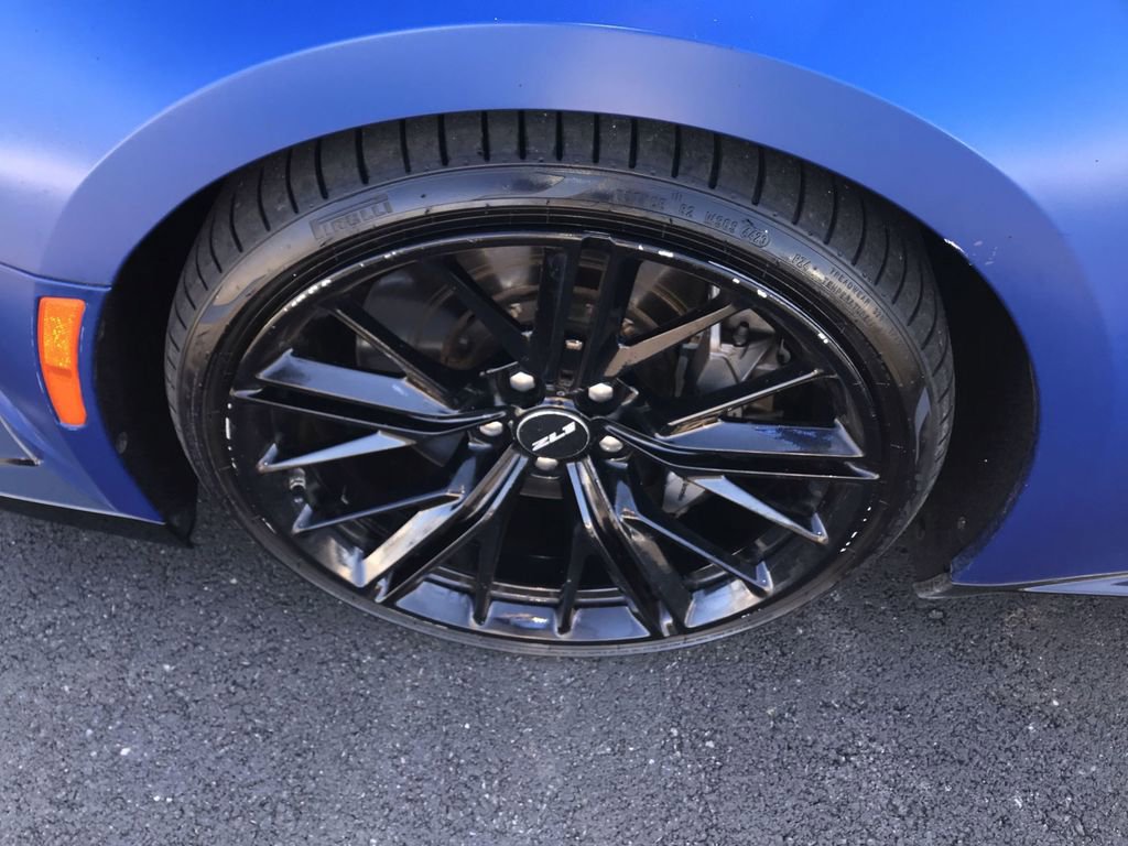 Used 2018 Chevrolet Camaro ZL1 image 10
