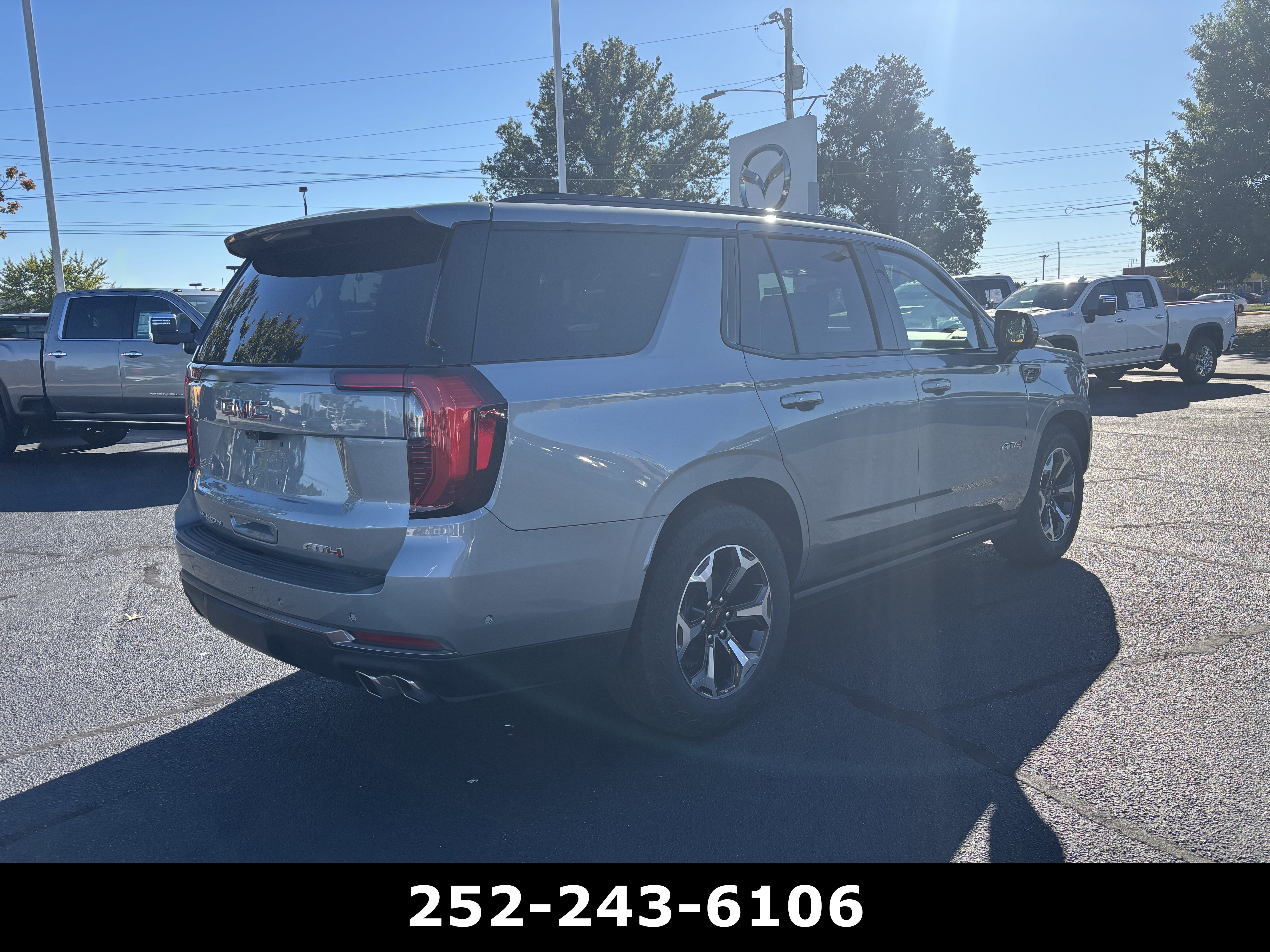 Used 2025 GMC Yukon AT4 Ultimate AWD/4WD image 8