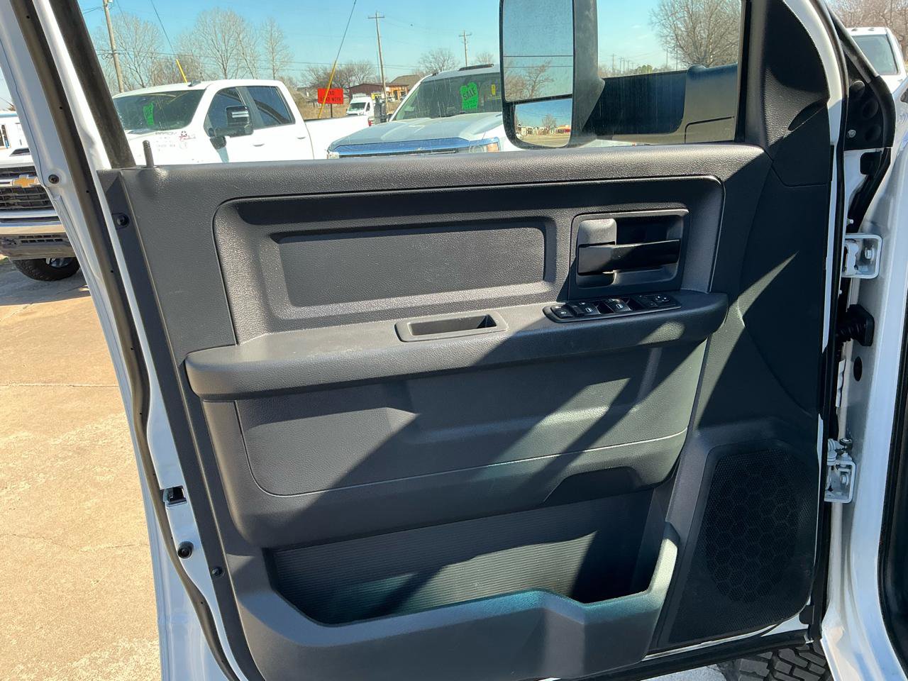 Used 2012 RAM 3500 ST w/ Chrome Appearance Group image 10