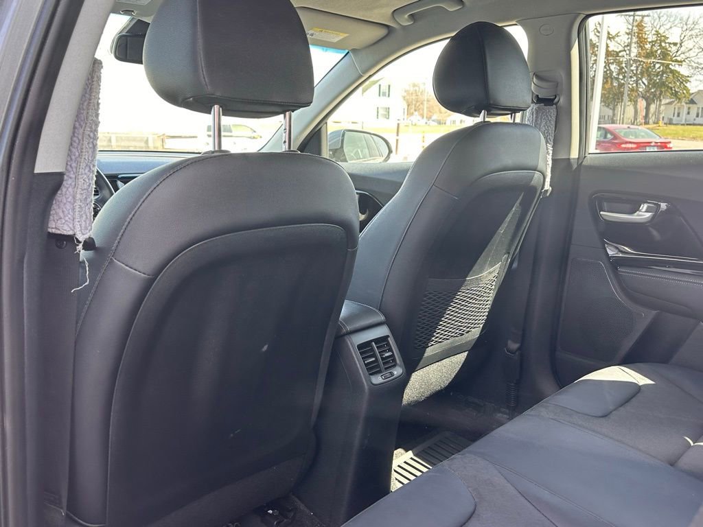 Used 2018 Kia Niro EX image 13