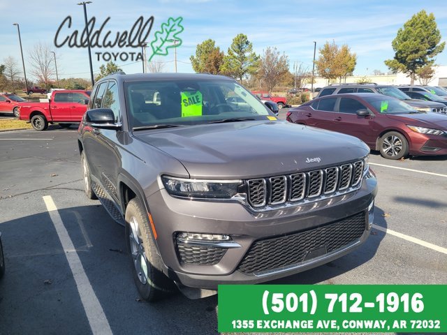 Used 2023 Jeep Grand Cherokee Limited w/ Trailer Tow Package image 4