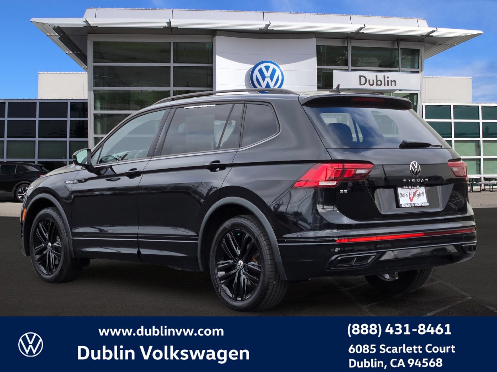 Used 2022 Volkswagen Tiguan SE R-Line FWD image 6