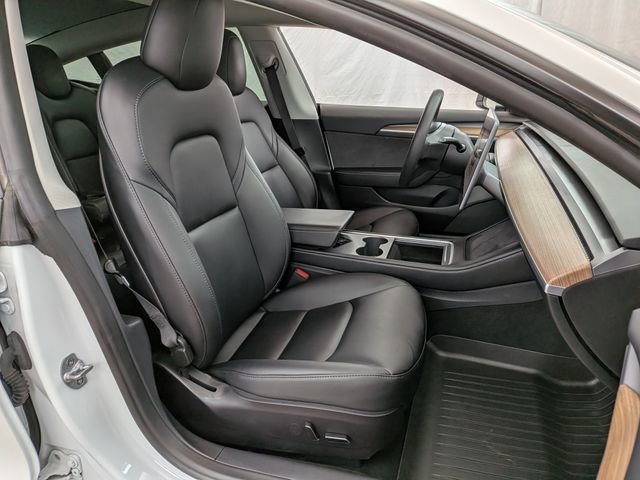 Used 2022 Tesla Model 3 Performance image 23
