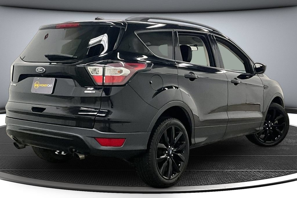 Used 2018 Ford Escape SE w/ SE Sport Appearance Package AWD/4WD image 6