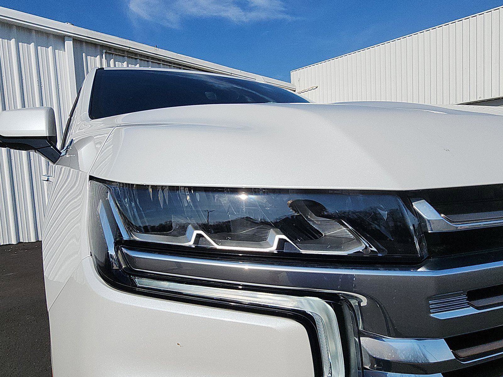 Used 2024 Chevrolet Tahoe High Country AWD/4WD image 12