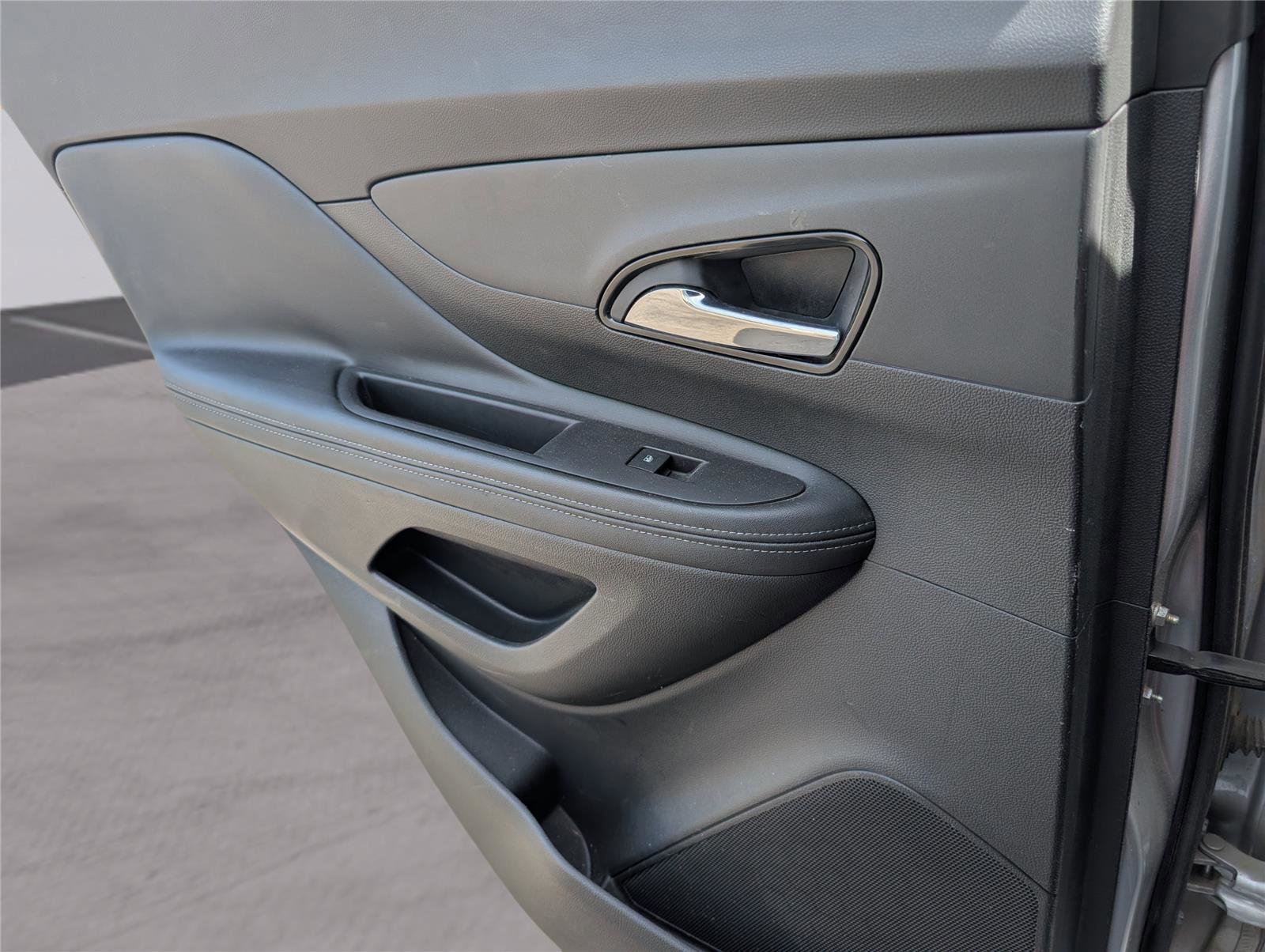 Used 2017 Buick Encore Preferred image 29