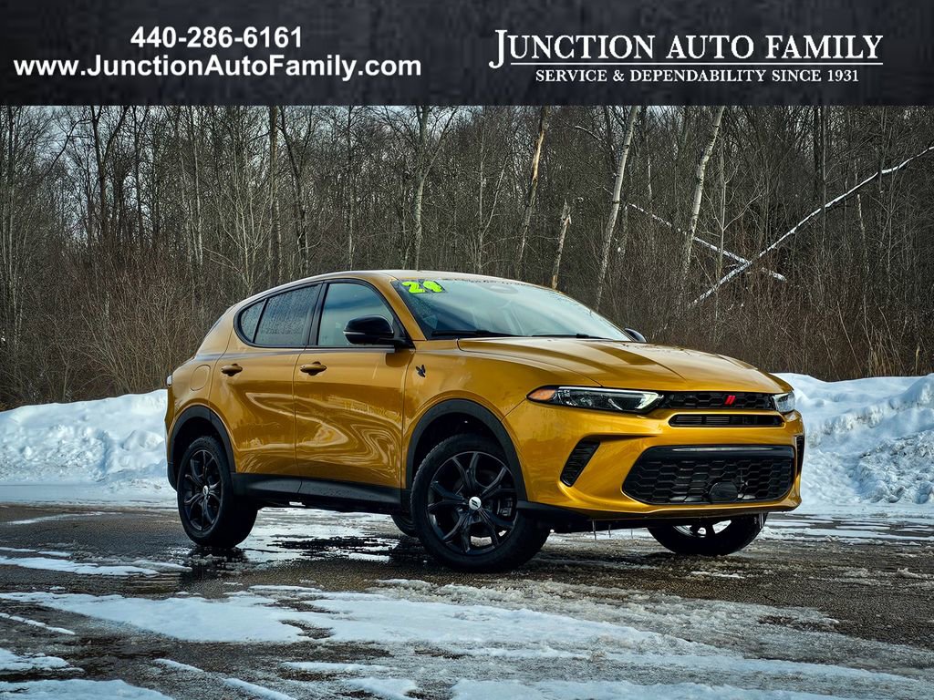 Used 2024 Dodge Hornet GT w/ GT Blacktop Package AWD/4WD image 1