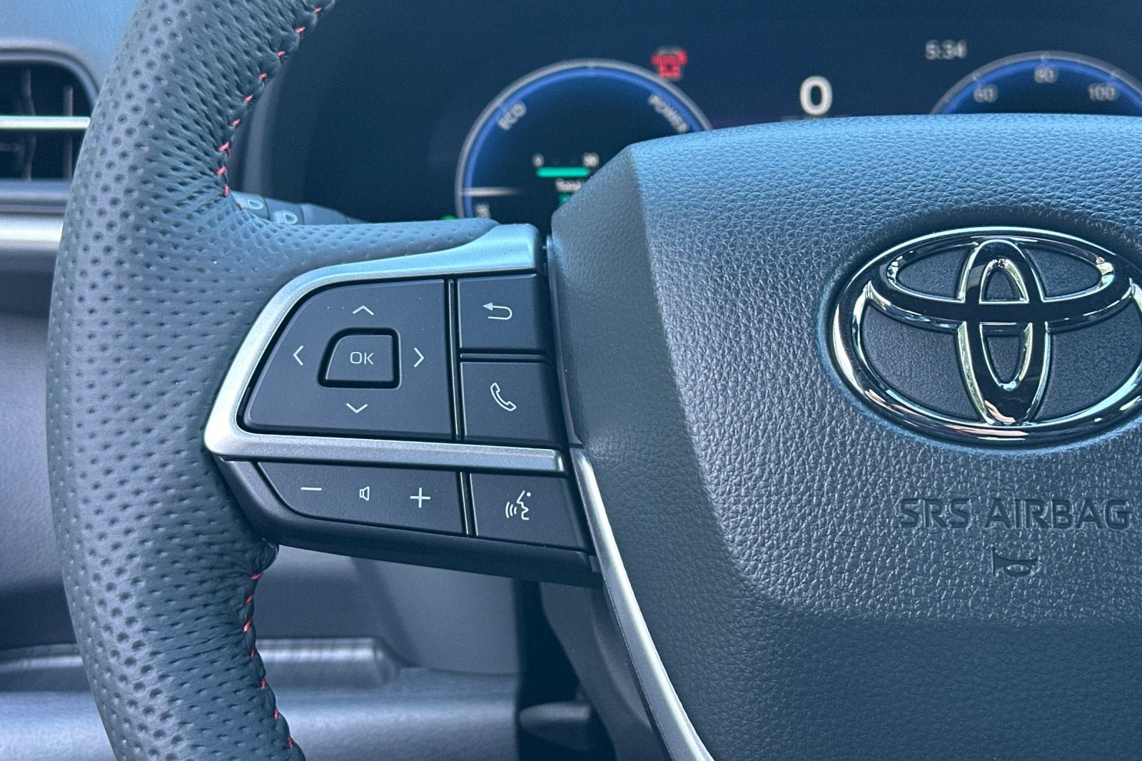 New 2026 Toyota Sienna XSE FWD image 28