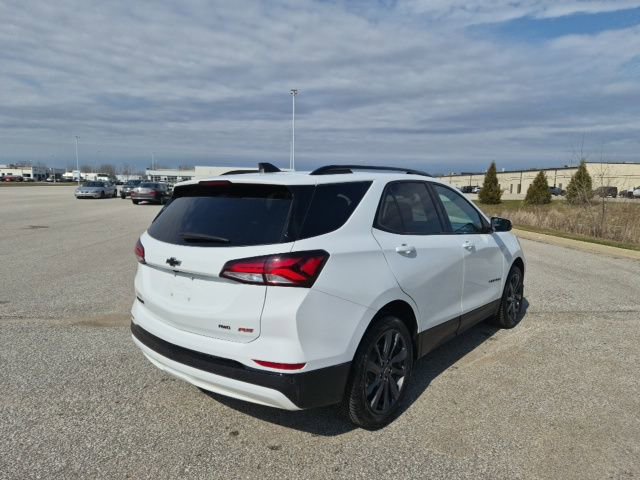 Used 2024 Chevrolet Equinox RS w/ RS Leather Package AWD/4WD image 5