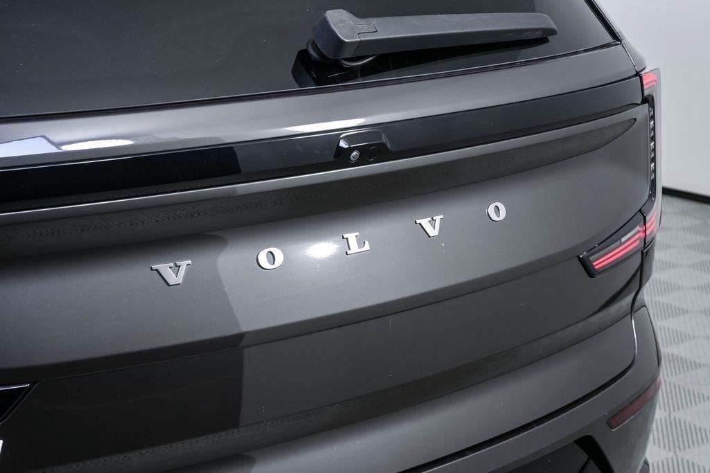 Certified 2025 Volvo EX90 Plus AWD/4WD image 40
