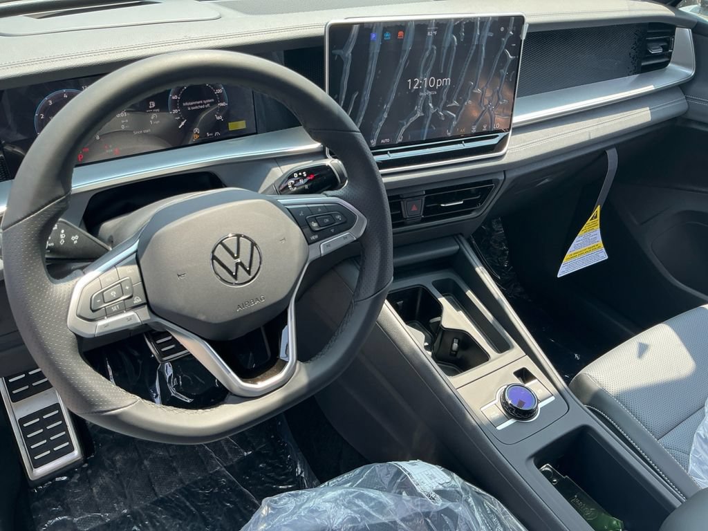 New 2026 Volkswagen Tiguan SE R-Line AWD/4WD image 24