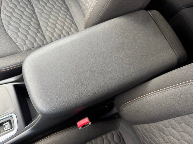 Used 2020 Chevrolet Equinox LT image 18