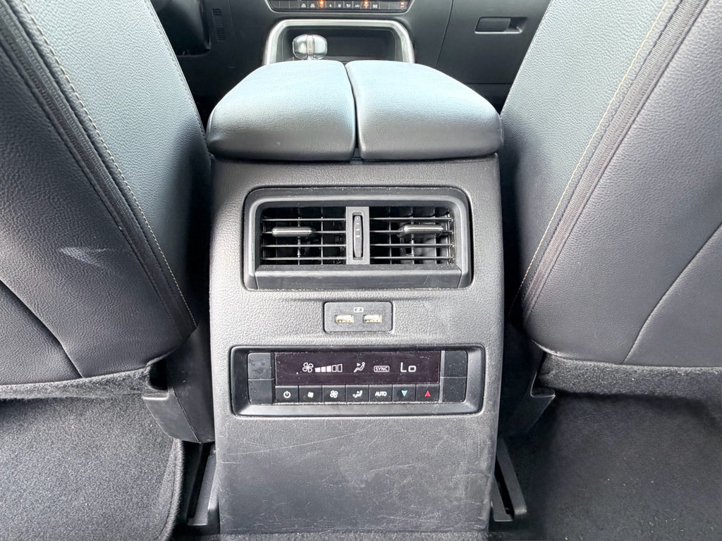 Used 2024 MAZDA CX-90 3.3 Turbo w/ Select Package AWD/4WD image 26