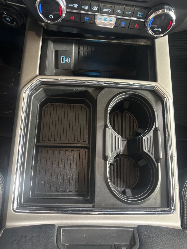 Used 2022 Ford F250 Lariat w/ Tremor Off-Road Package image 28