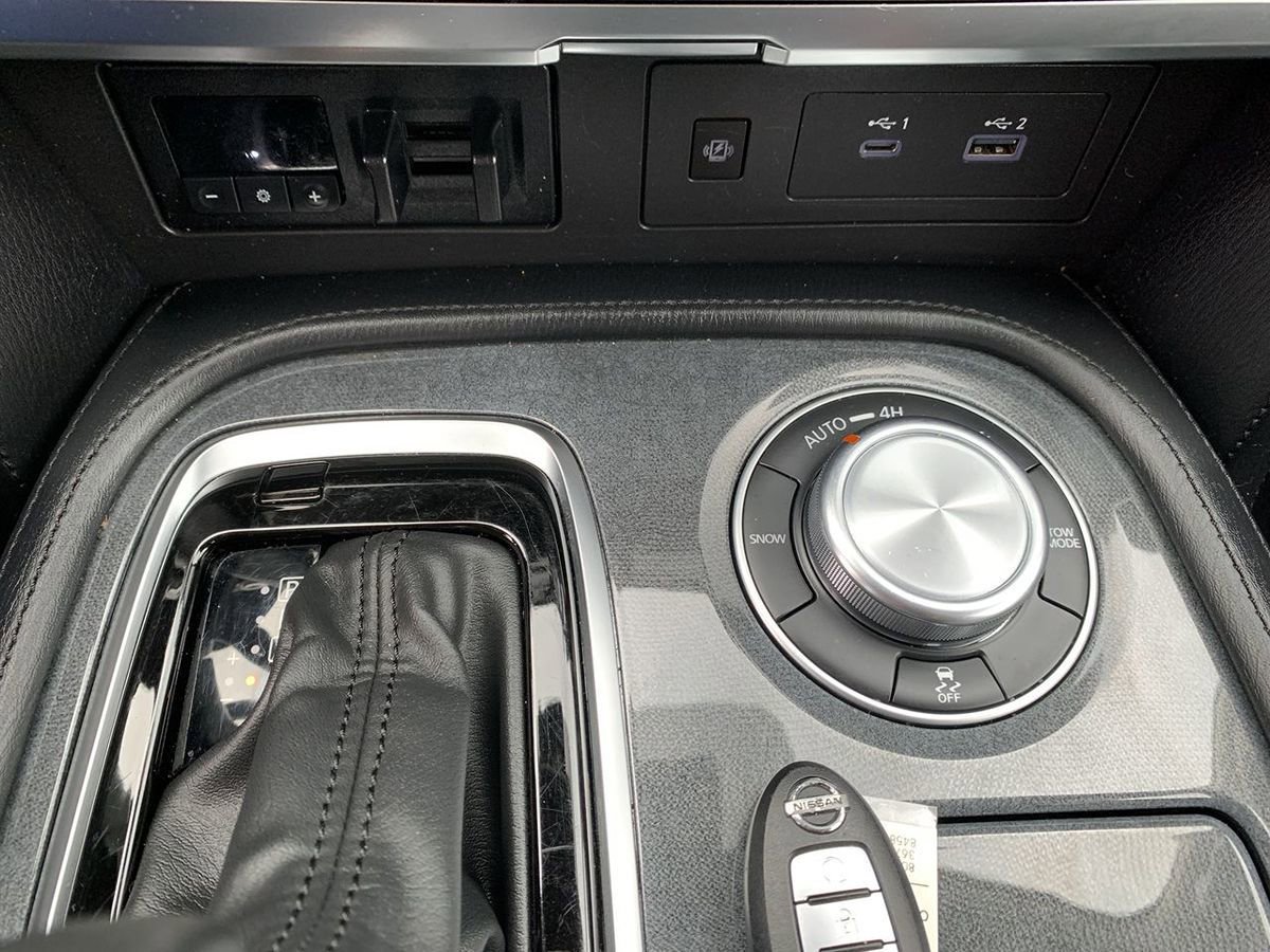 Used 2023 Nissan Armada SV image 27