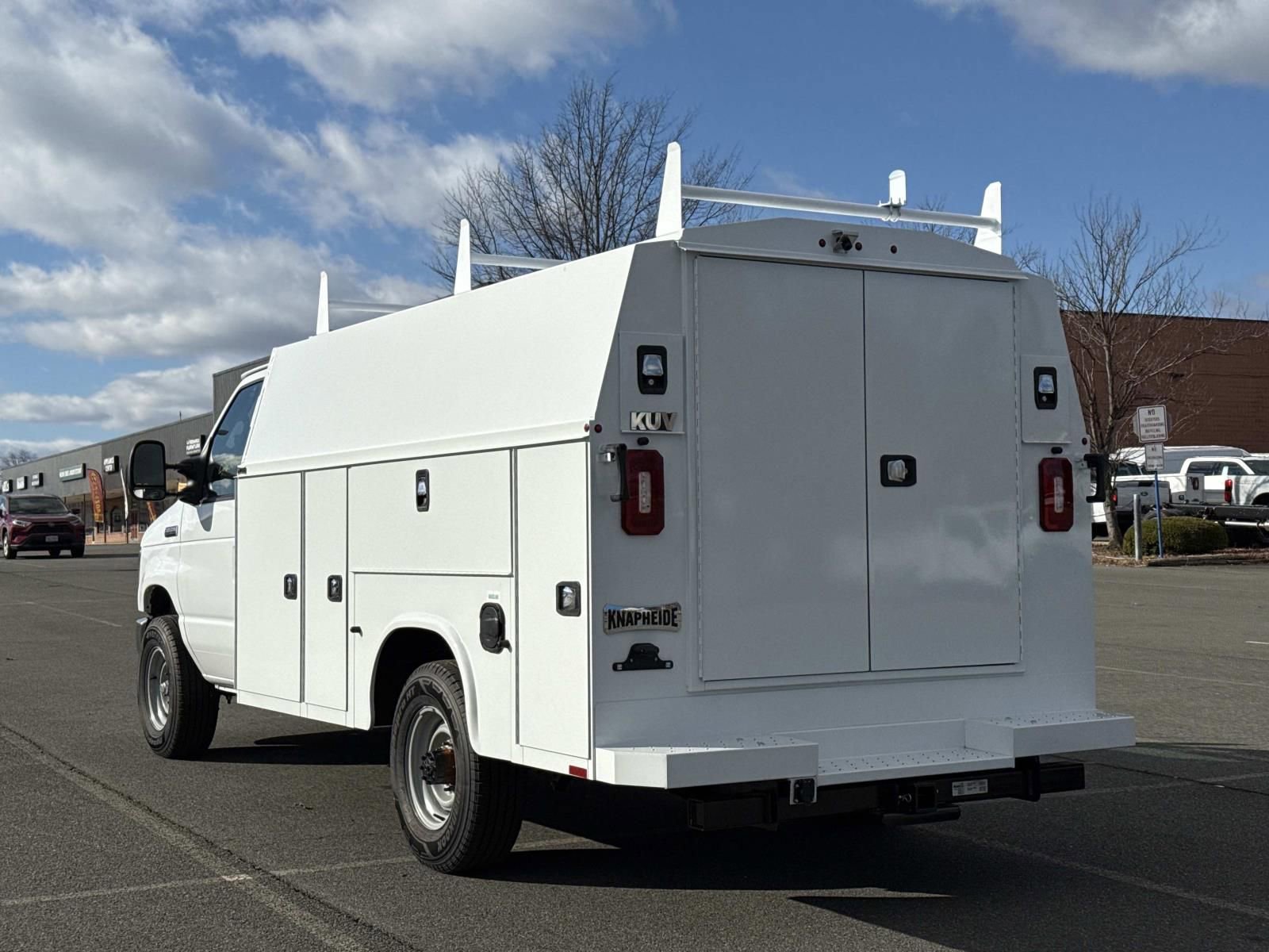 New 2026 Ford E-350 and Econoline 350 Super Duty w/ Power Equipment Group image 5