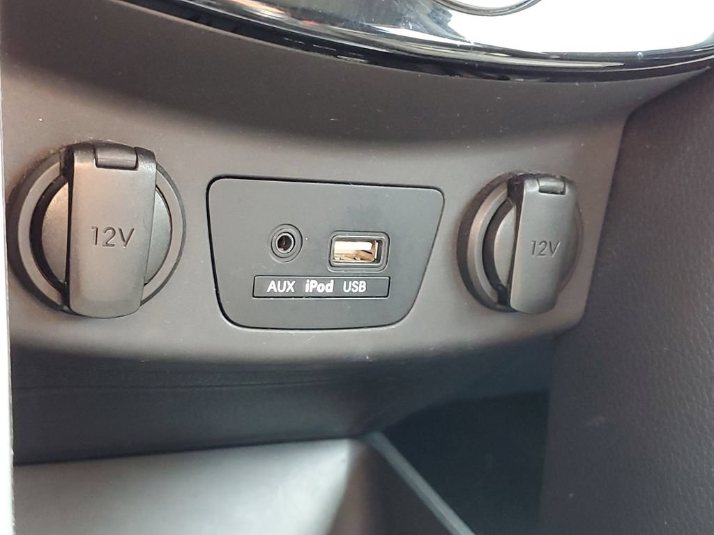 Used 2017 Hyundai Elantra GT FWD image 29