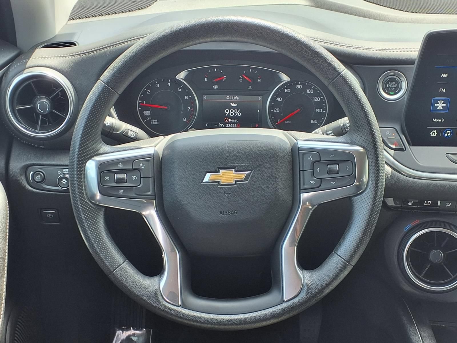 Used 2025 Chevrolet Blazer LT FWD image 12