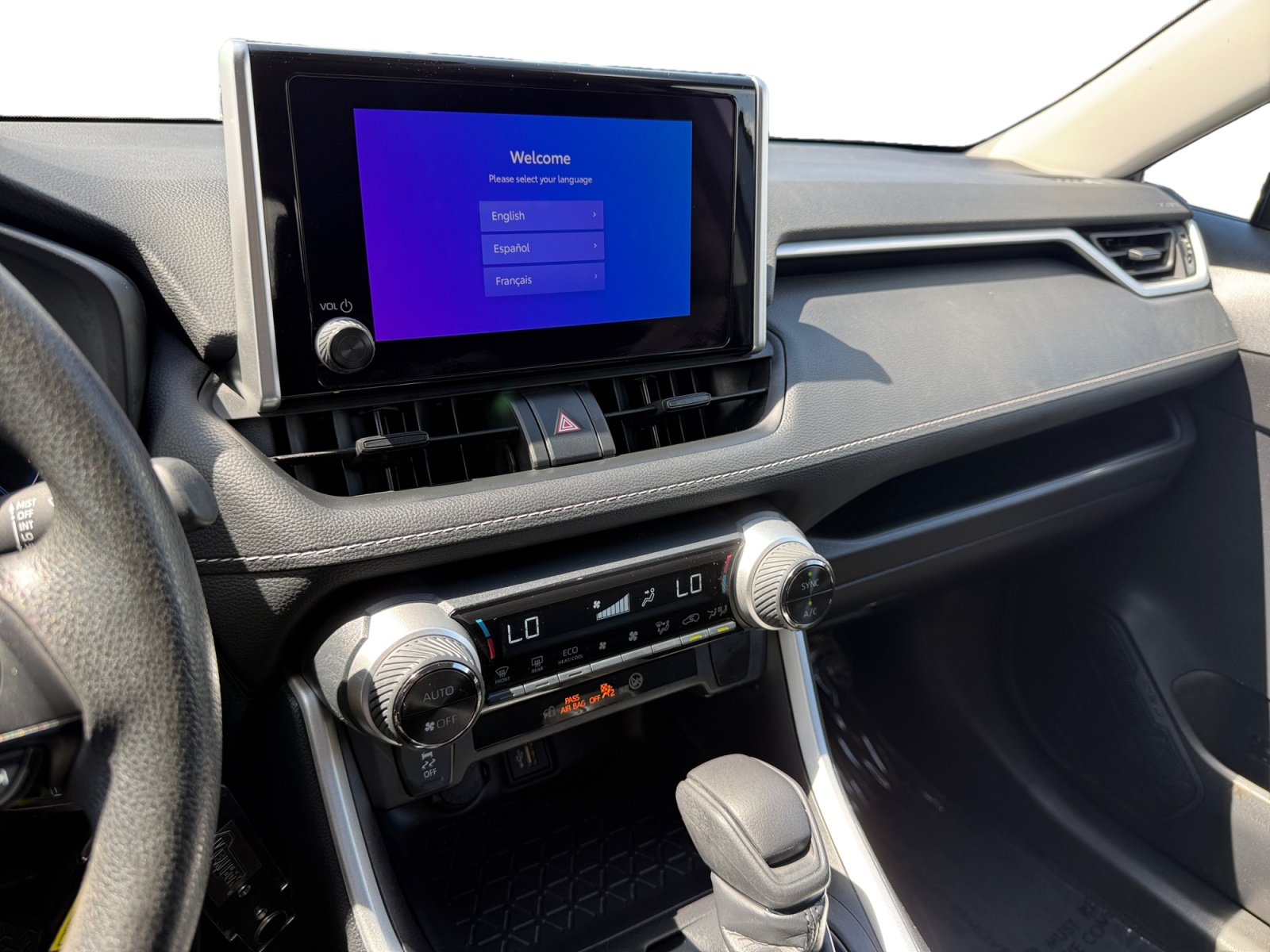 Used 2024 Toyota RAV4 LE AWD/4WD image 12