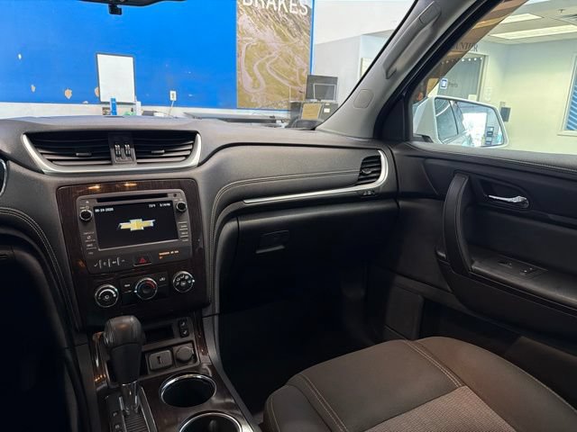 Used 2017 Chevrolet Traverse LT w/ Style and Technology Package AWD/4WD image 22