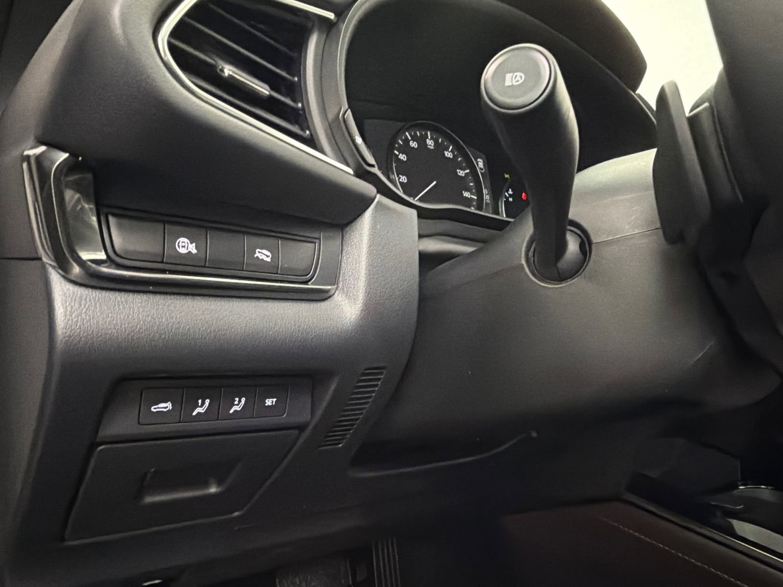 Certified 2025 MAZDA CX-30 AWD 2.5 S w/ Premium Package image 32