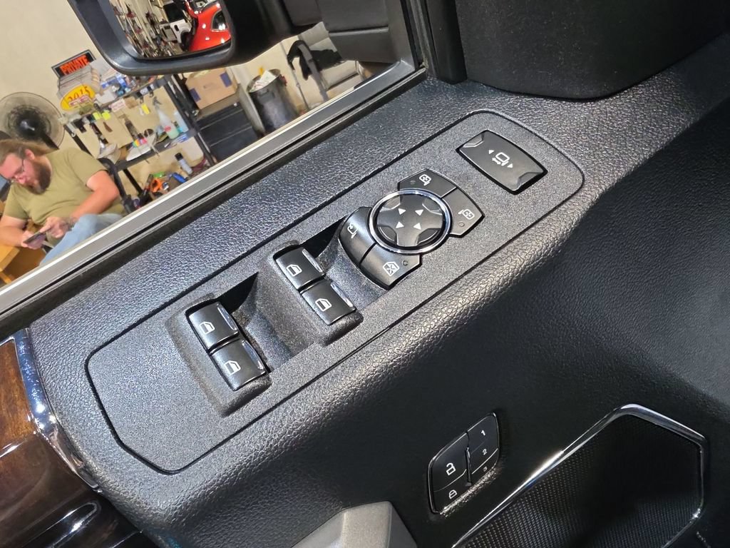 Used 2017 Ford F250 Platinum w/ Platinum Ultimate Package AWD/4WD image 15