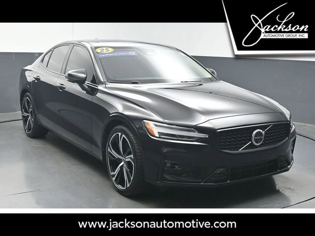 Certified 2025 Volvo S60 B5 Plus AWD/4WD image 1