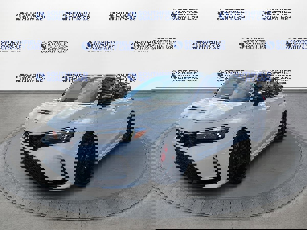 Used 2024 Honda Civic Type R image 2