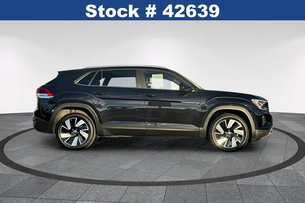 Used 2024 Volkswagen Atlas Cross Sport SE image 4