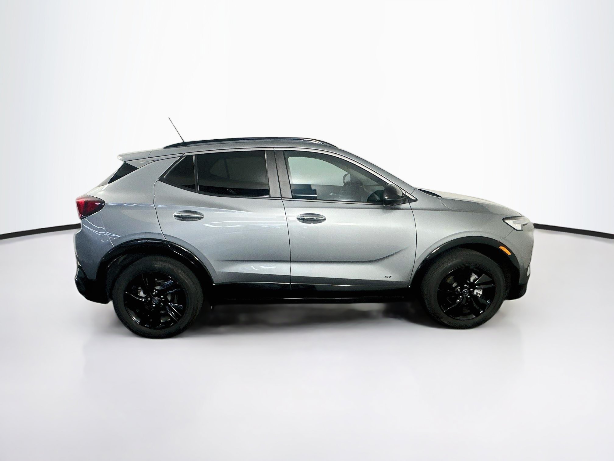 Used 2025 Buick Encore GX Sport Touring w/ Advanced Technology Package FWD image 10