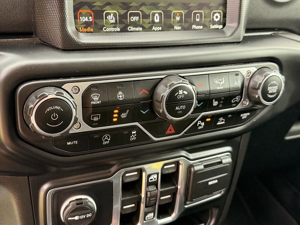 Used 2022 Jeep Gladiator Overland AWD/4WD image 43