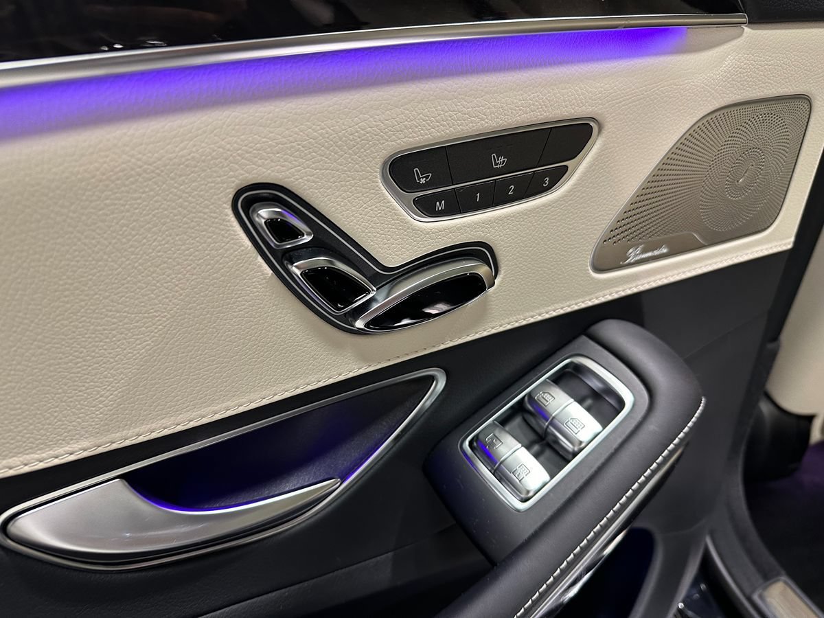 Used 2020 Mercedes-Benz S 560 4MATIC Sedan image 22