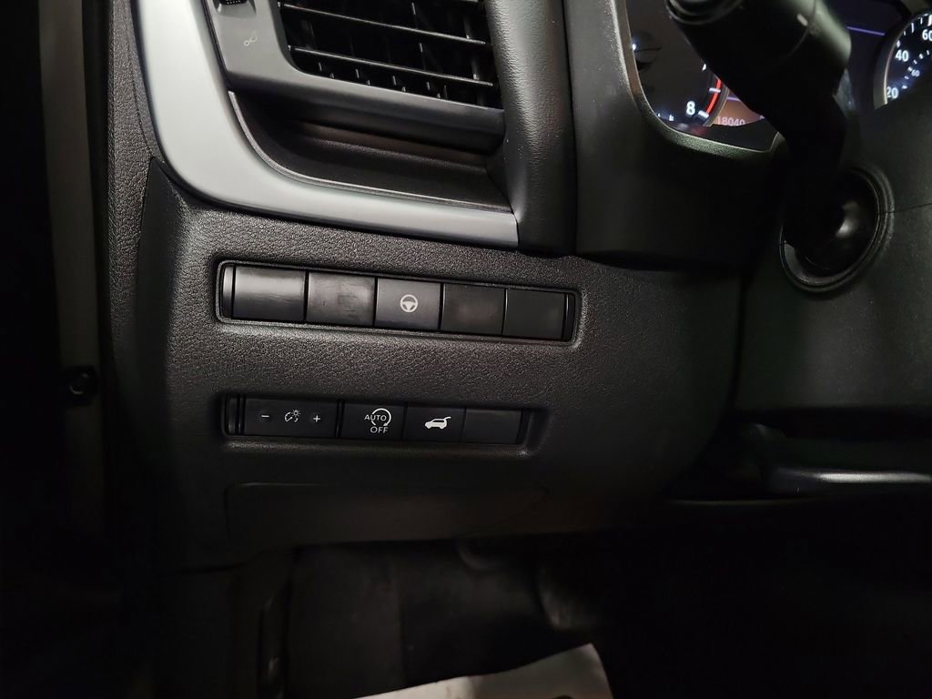 Used 2024 Nissan Rogue SV image 20