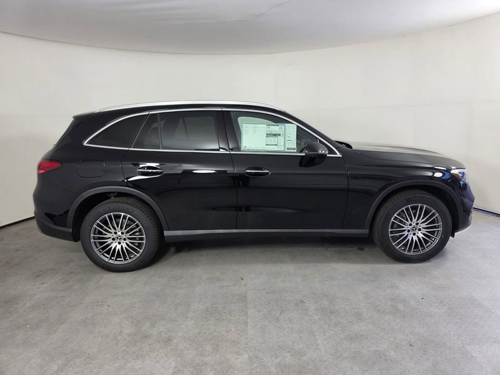 New 2026 Mercedes-Benz GLC 300 4MATIC image 3