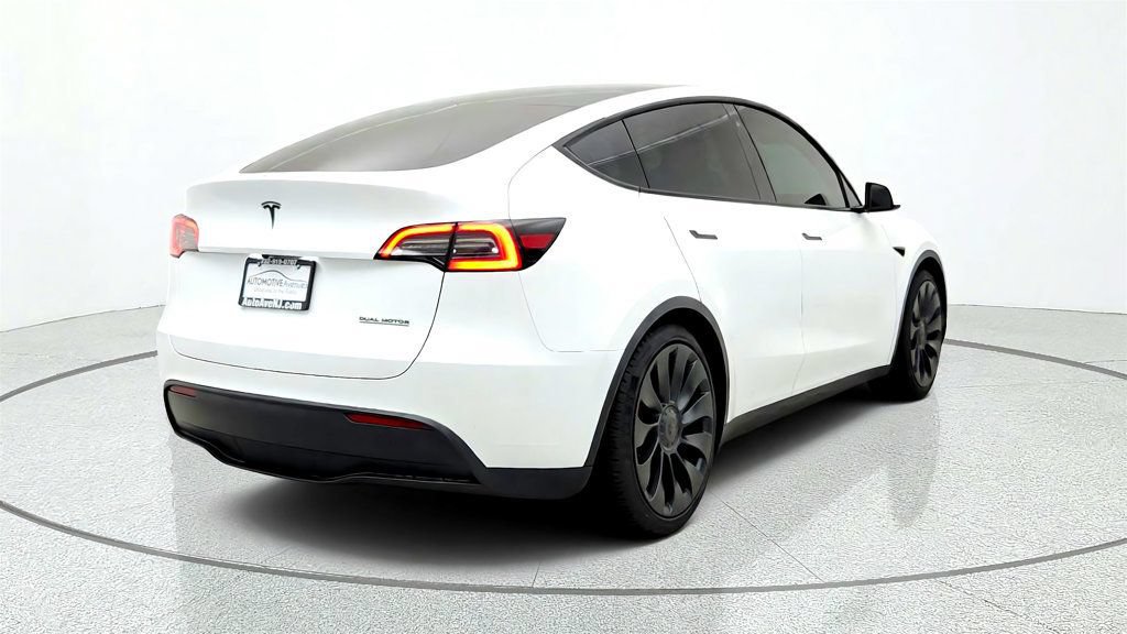 Used 2023 Tesla Model Y Performance AWD/4WD image 5