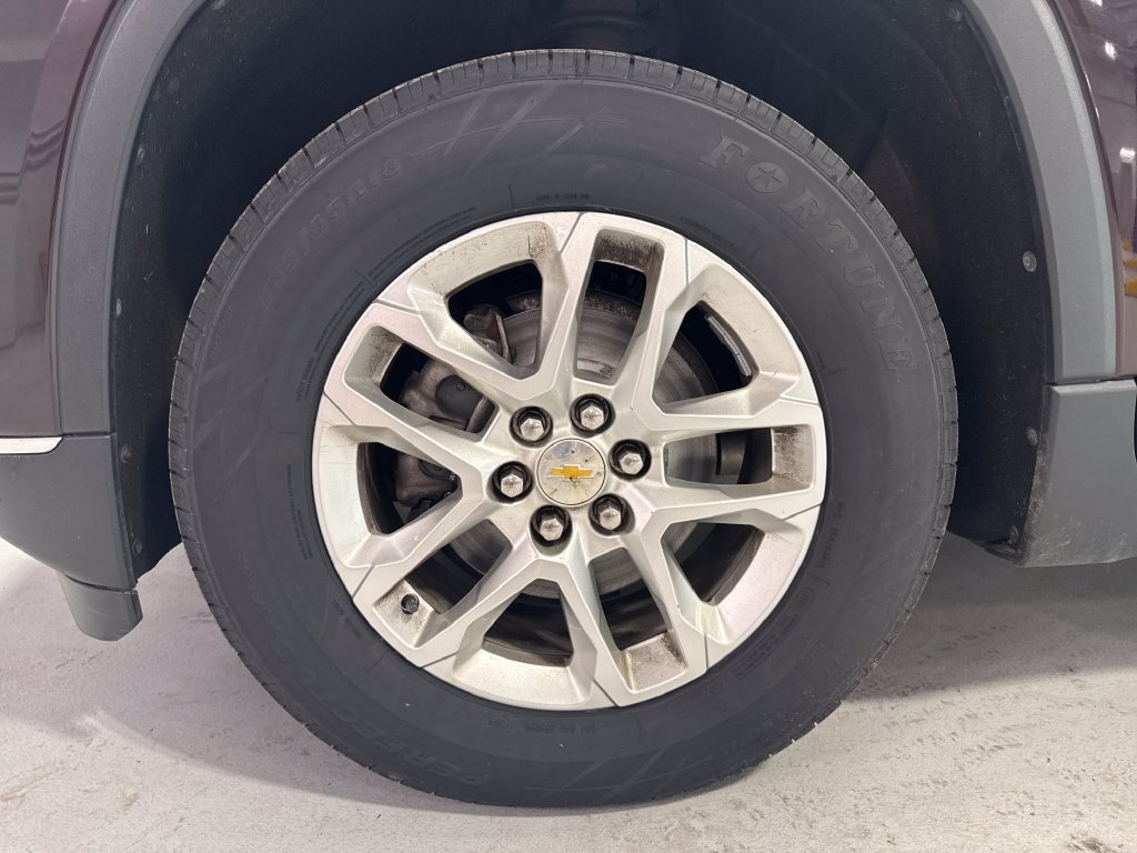 Used 2021 Chevrolet Traverse LT AWD/4WD image 46