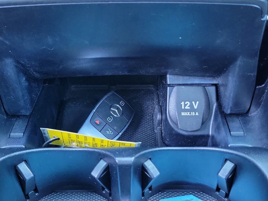 Used 2020 Mercedes-Benz C 300 Sedan image 32