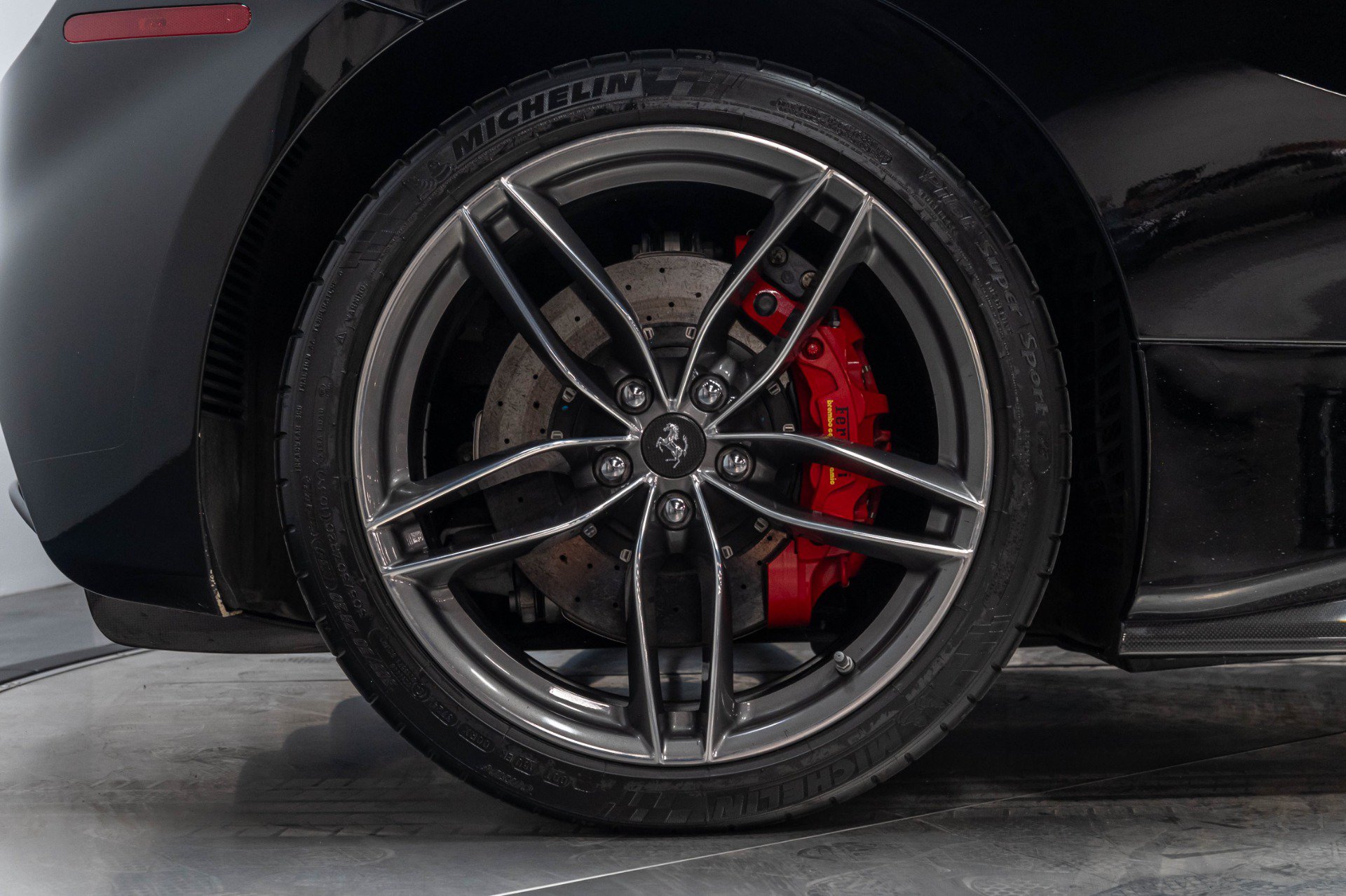 Used 2016 Ferrari 488 Spider RWD image 24