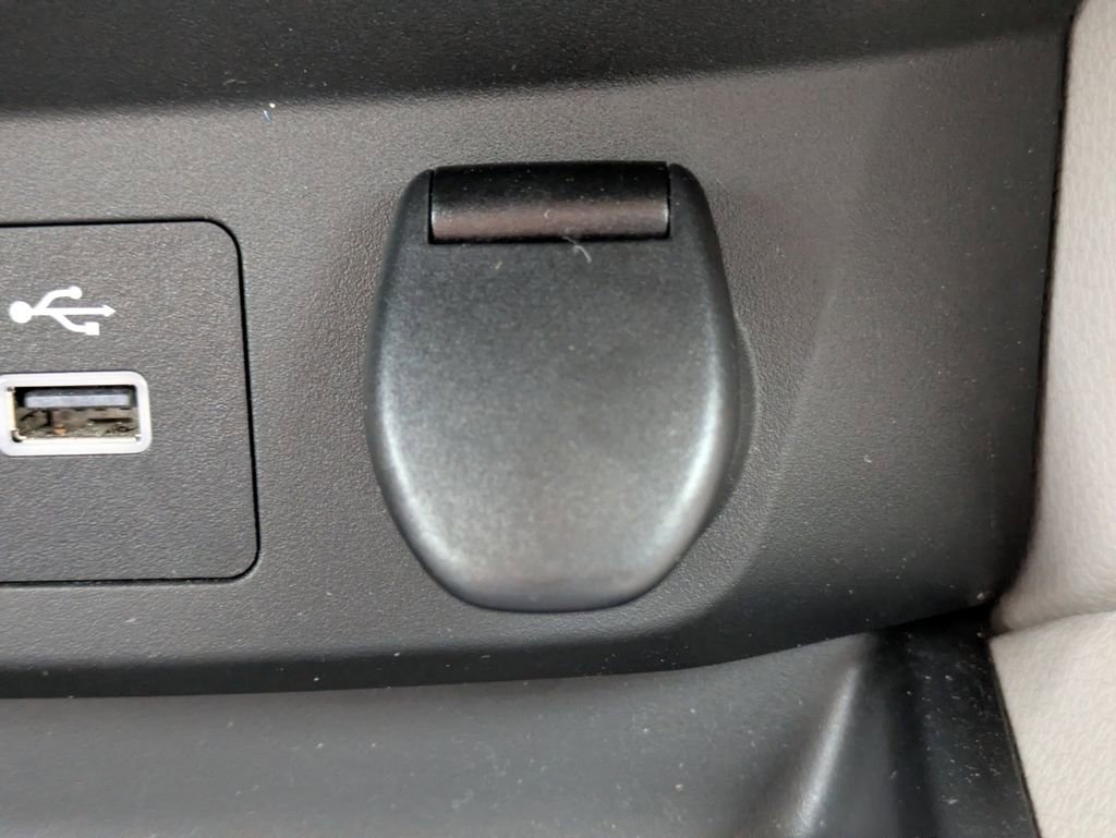 Used 2019 Nissan Rogue Sport SV image 26