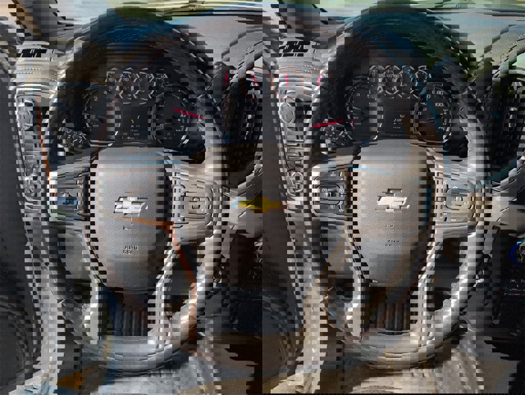 Used 2020 Chevrolet Silverado 1500 LT w/ Convenience Package image 19