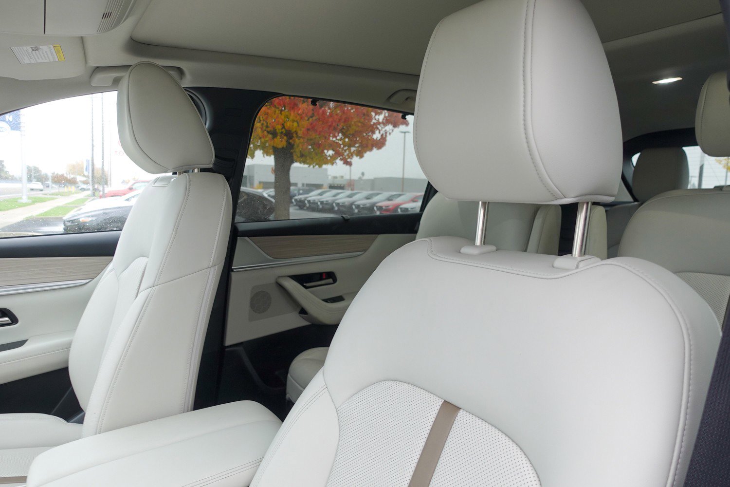 Used 2024 MAZDA CX-90 Plug-In Hybrid w/ Premium Plus image 10