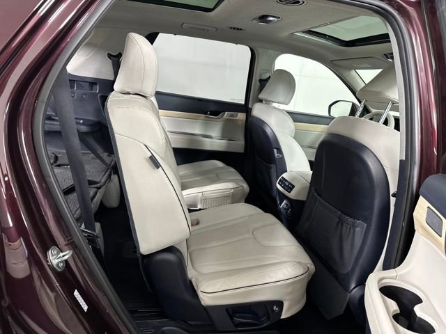 Used 2023 Hyundai Palisade Limited w/ Cargo Package image 28